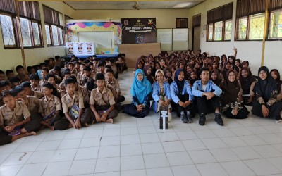 1001 SURAT UNTUK BUPATI