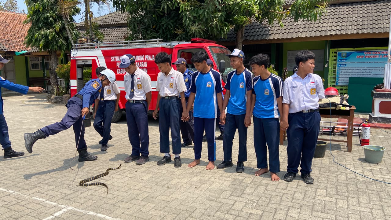 Edukasi Penanganan Satwa